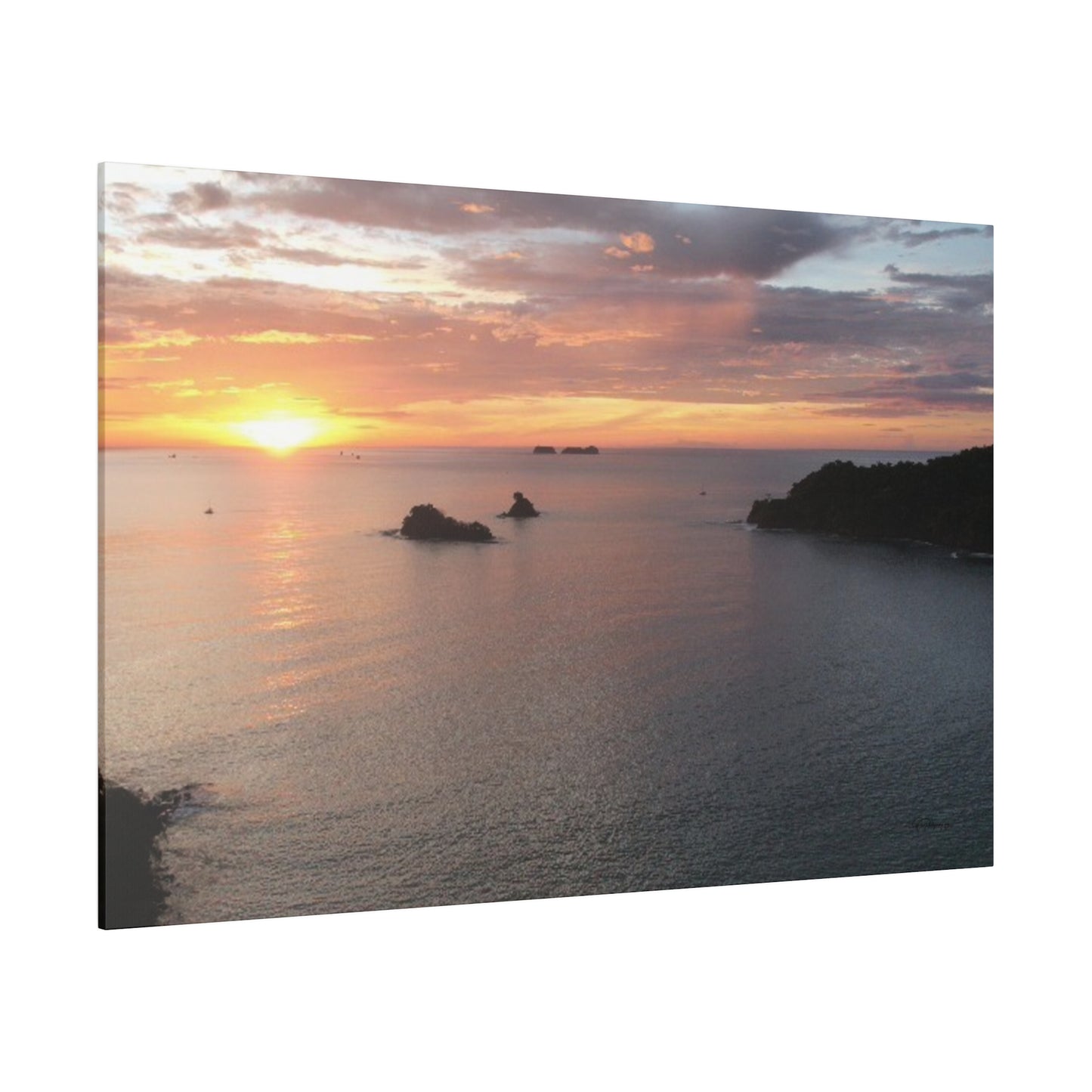 "Tropical Serenade: Las Catalinas, Guanacaste - A Paradise Unveiled"- Canvas