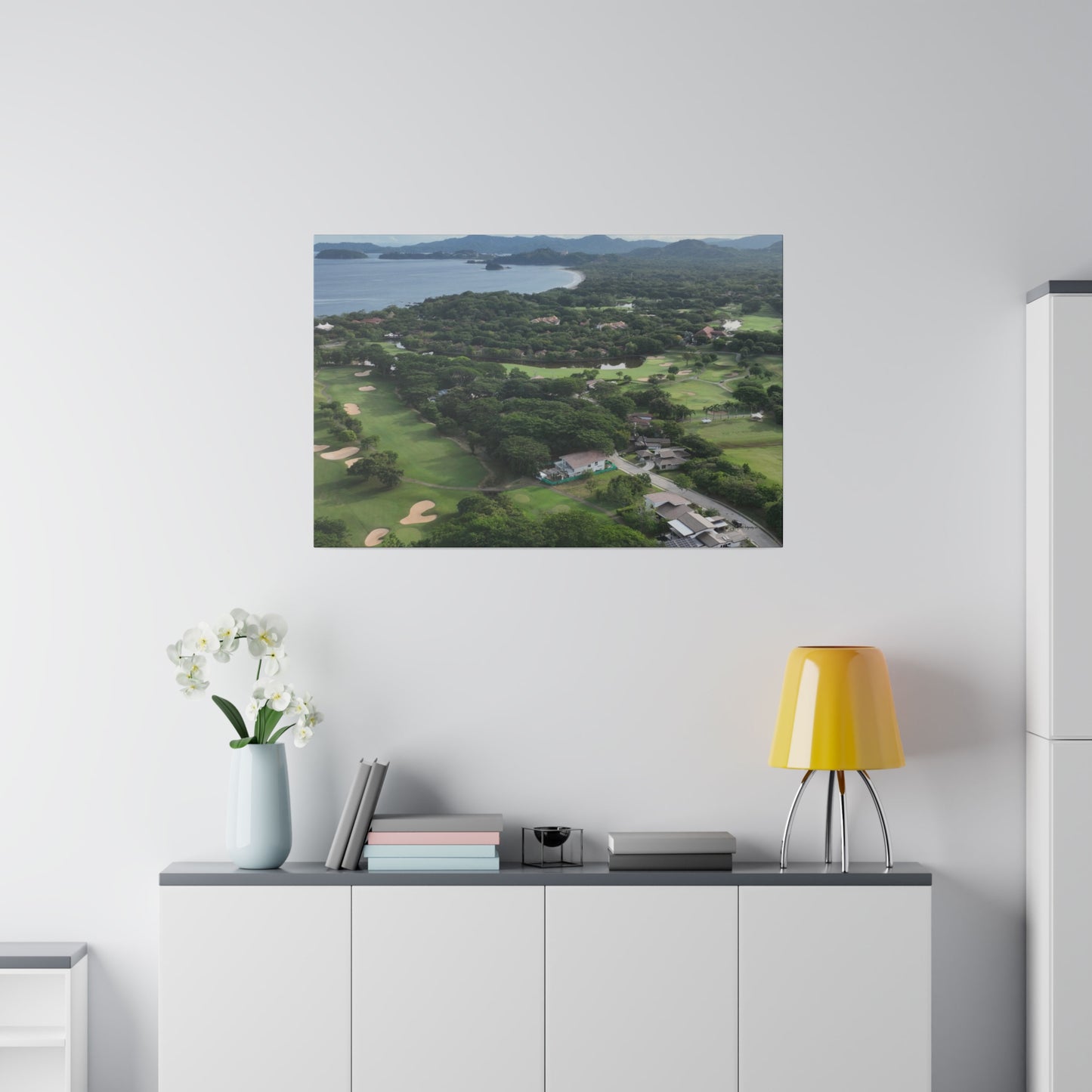 "Tropical Symphony: A Majestic Ode to Costa Rica's Verdant Paradise"- Canvas