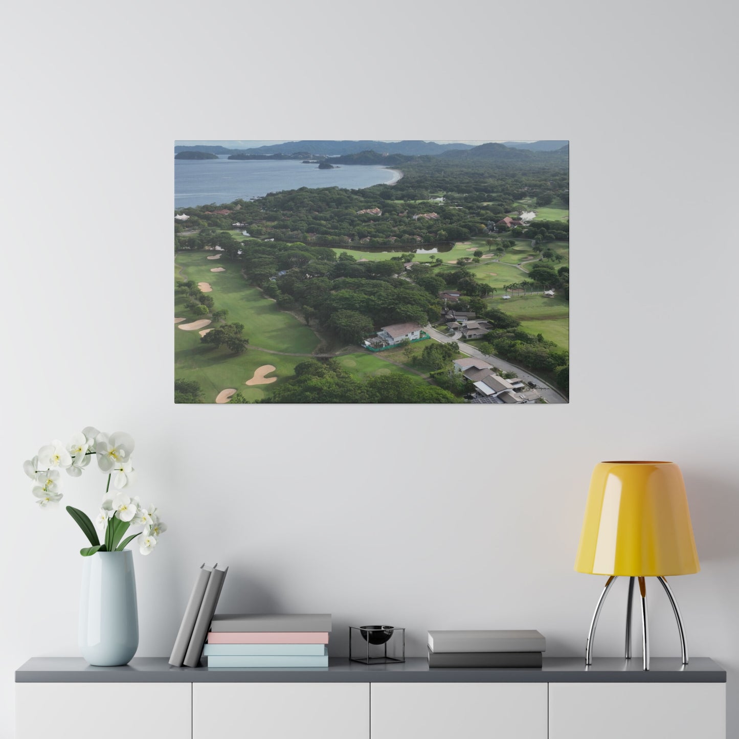 "Tropical Symphony: A Majestic Ode to Costa Rica's Verdant Paradise"- Canvas