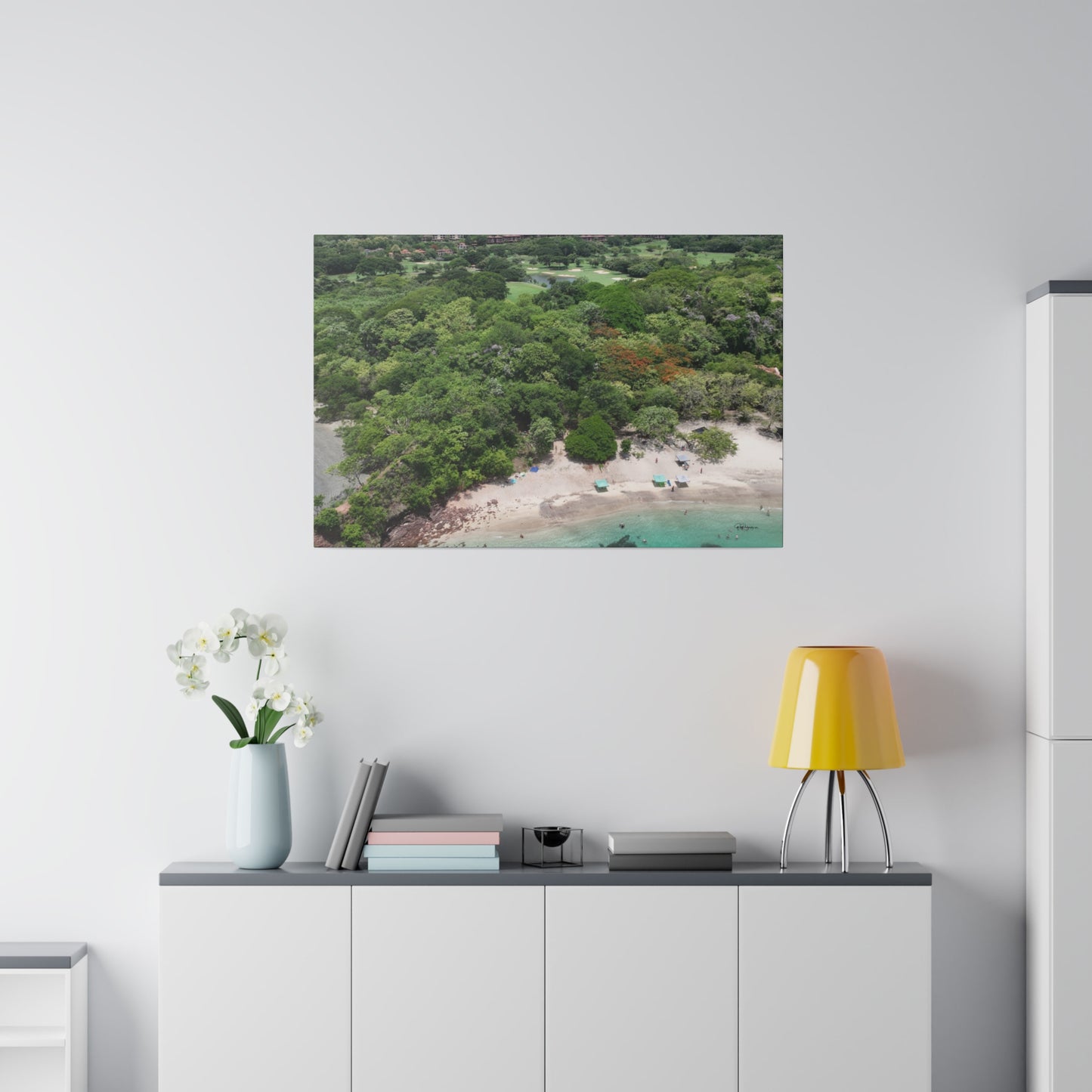 "Tropical Serenity: Costa Rica's Vibrant Eden Unveiled"- Canvas