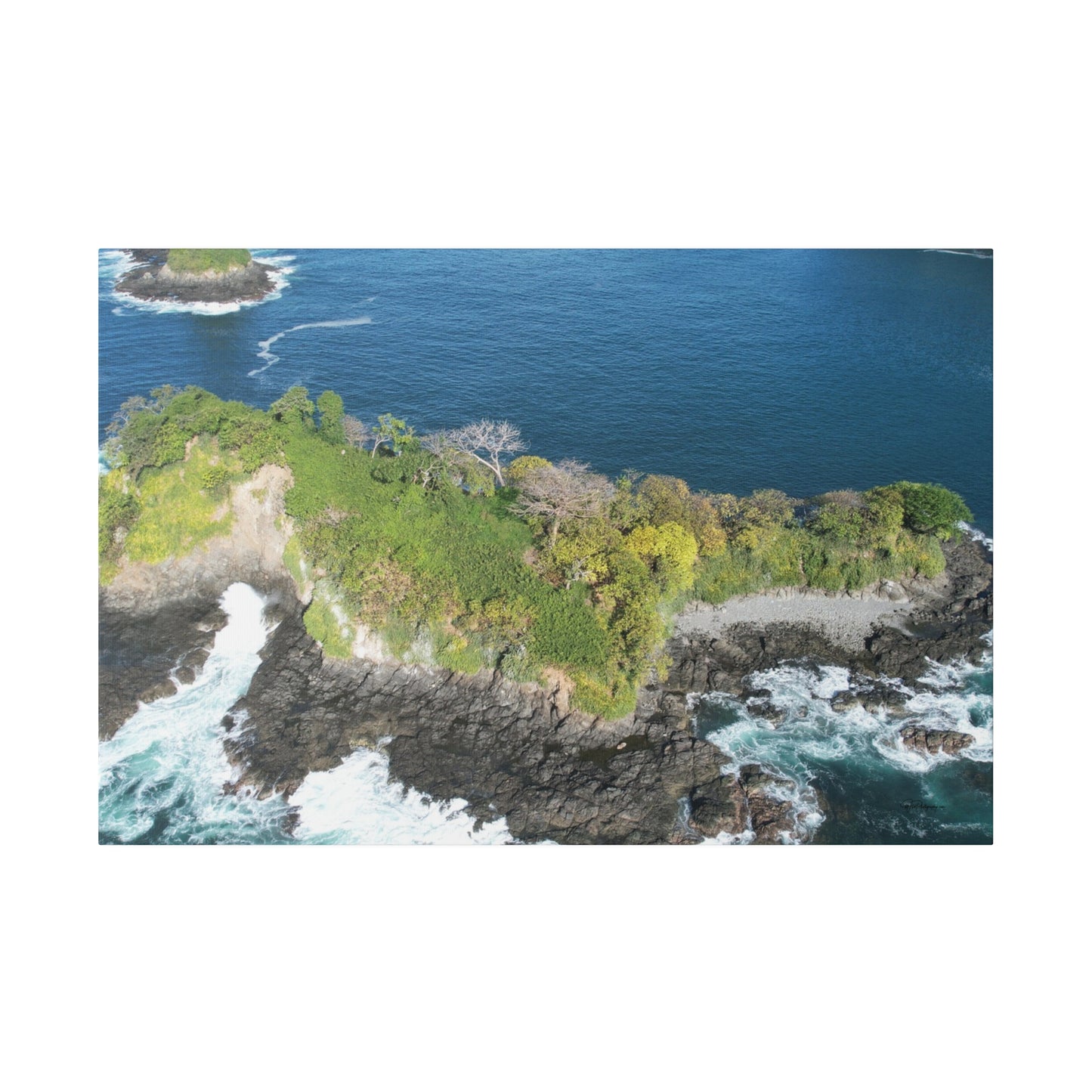 "Guanacaste Paradise: The Vibrant Allure of Las Catalinas, Costa Rica"- Canvas