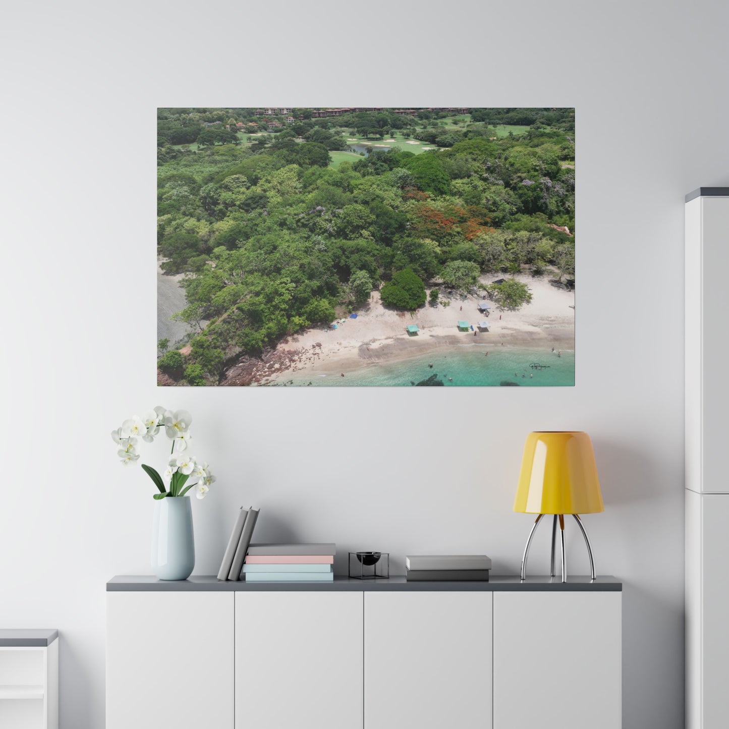 "Tropical Serenity: Costa Rica's Vibrant Eden Unveiled"- Canvas
