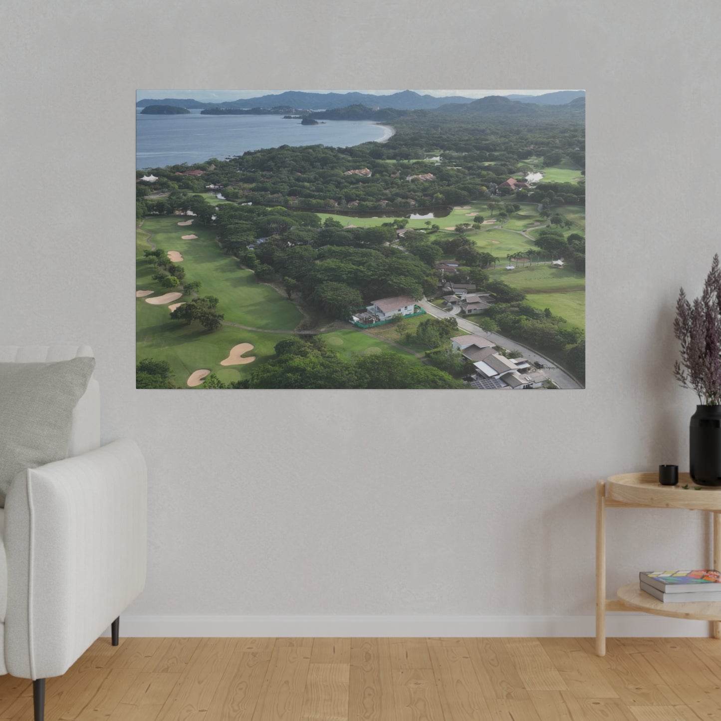 "Tropical Symphony: A Majestic Ode to Costa Rica's Verdant Paradise"- Canvas