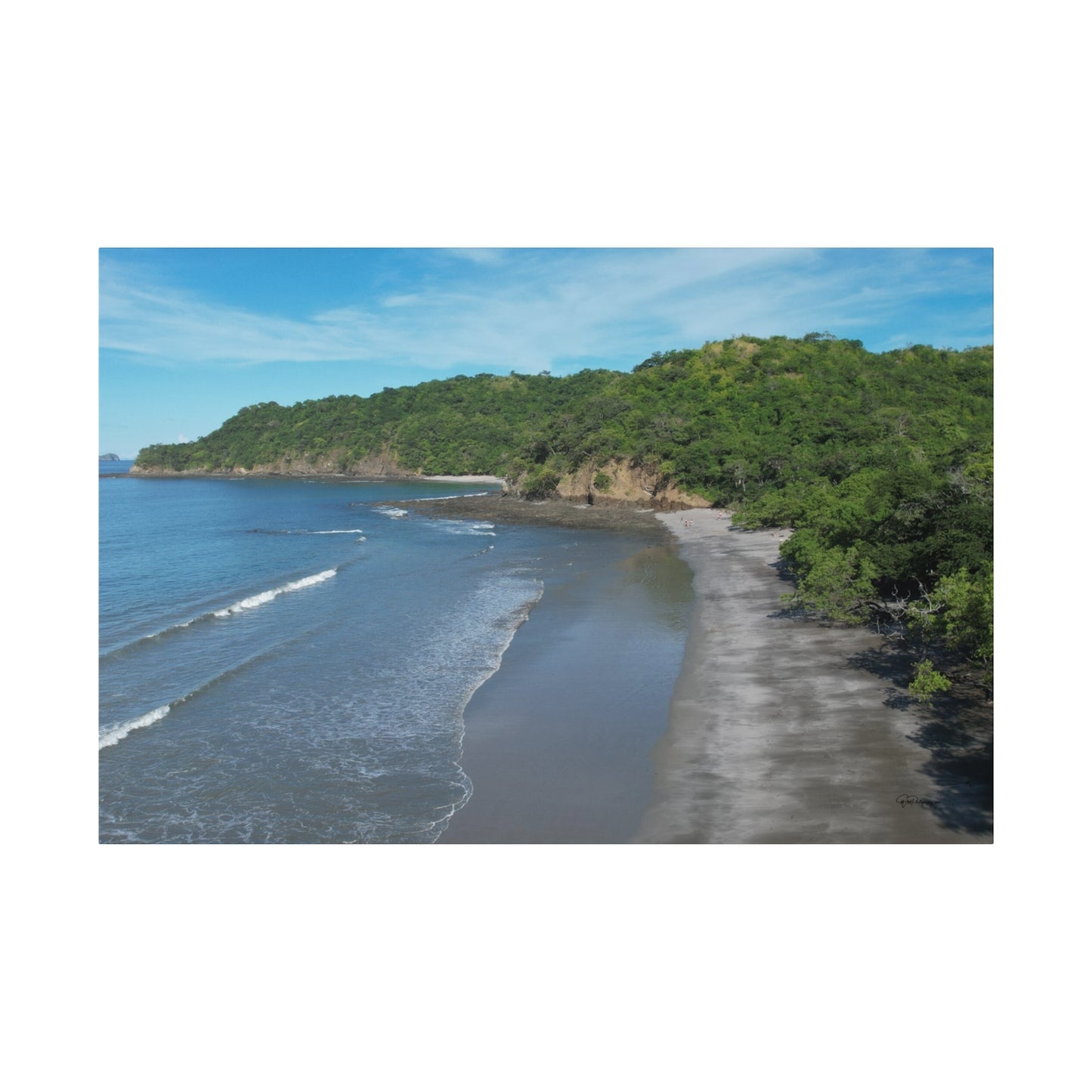 "Tropical Bliss: An Enchanting Escape to Las Catalinas, Guanacaste"- Canvas