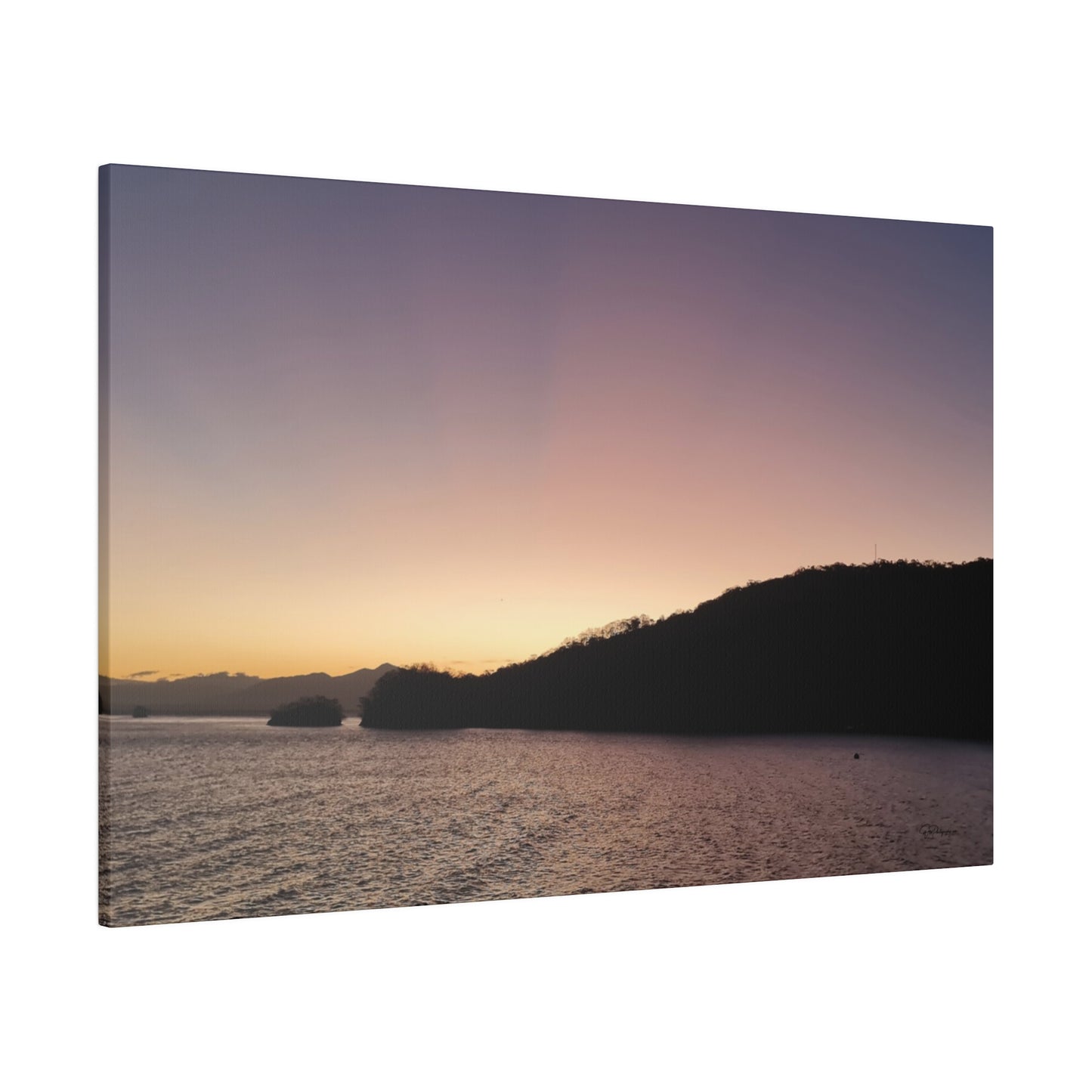 "Golden Waves: Costa Rica Sunset Serenity"- Canvas