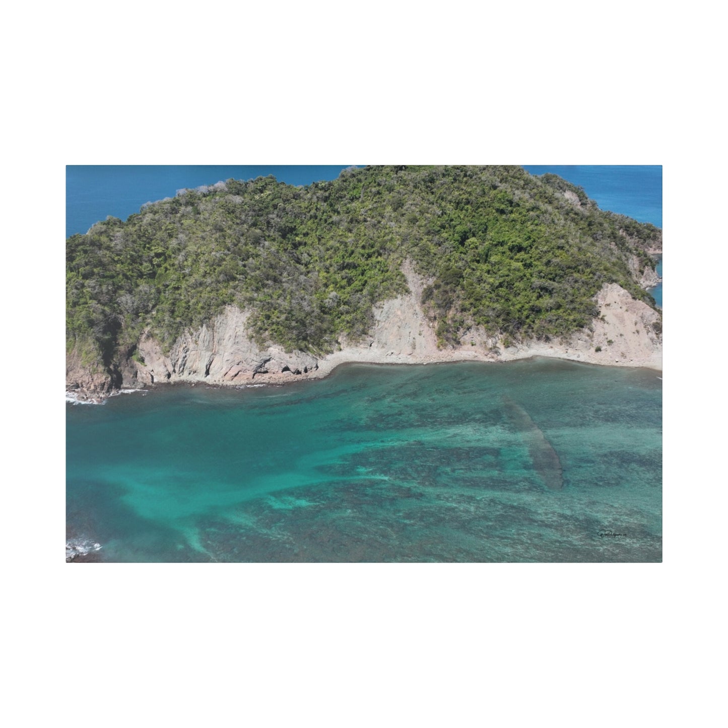 "Paradise Unveiled: Isla Tortuga, Costa Rica - A Tropical Haven"- Canvas