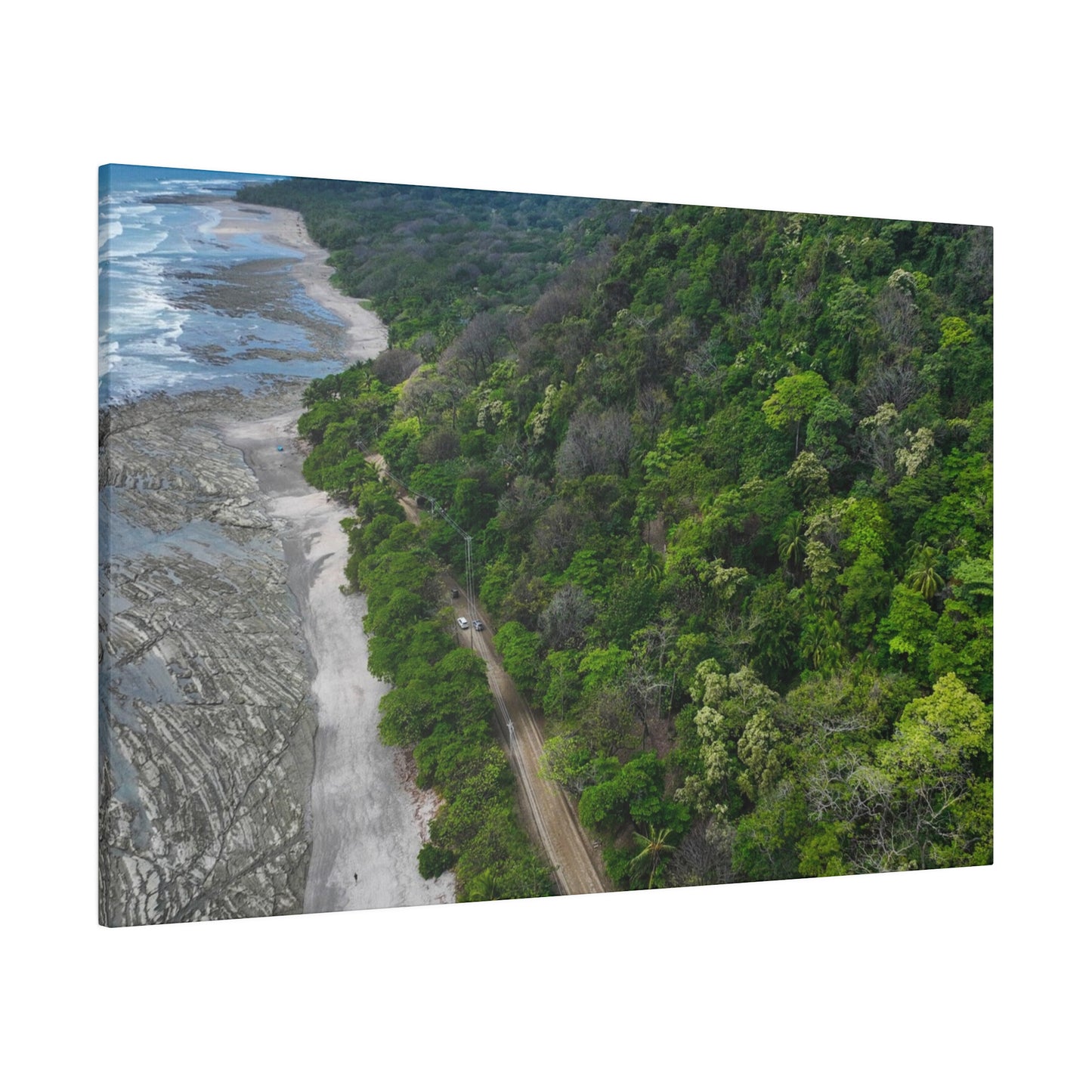 "Emerald Eden: A Breathtaking Journey through Costa Rica's Tropical Paradise"- Canvas