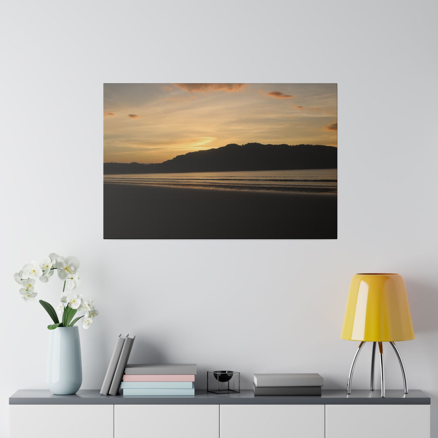 "Radiant Waves: A Costa Rica Sunrise Spectacle"- Canvas