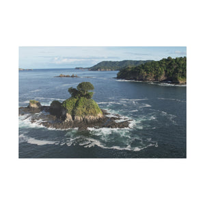 "Island Escape: Enchanting Las Catalinas, Guanacaste - Costa Rica's Tropical Paradise revealed"- Canvas