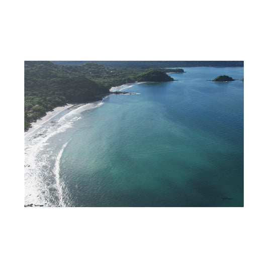 "Tropical Paradise: An Enchanting Dive into Las Catalinas, Guanacaste"- Canvas